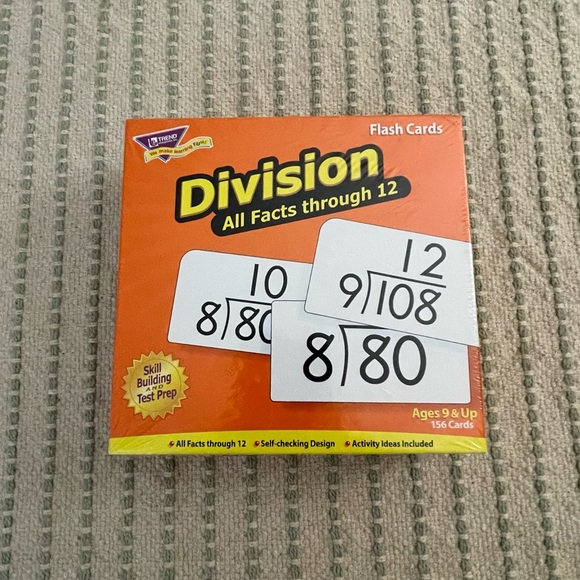 NEW - Division Flash Cards - Picture 1 of 2